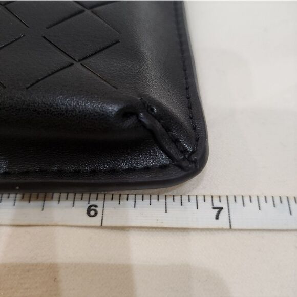 Coco Crush Black Leather Phone Case with Chain - Picture 4 of 10